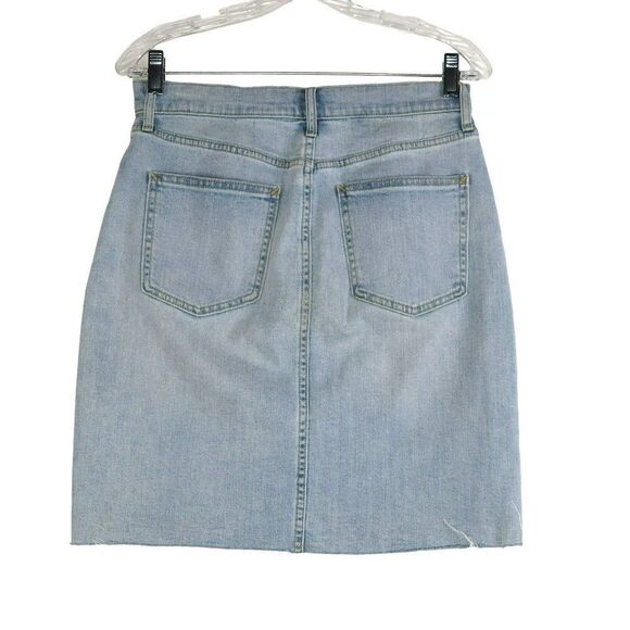 GAP Denim Skirt Women's Size 28 Raw Hem Light Wash Blue Mid Length - Picture 2 of 9